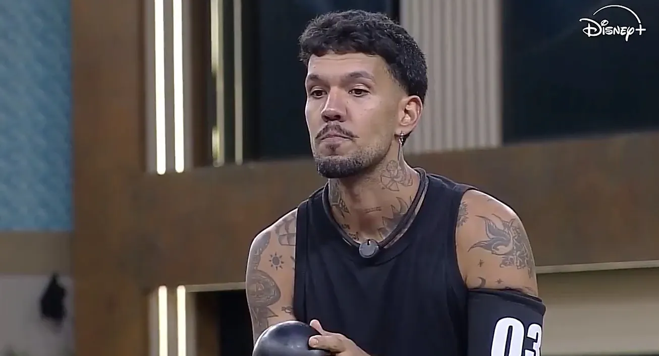 Luís Fellipe Alvim, primeiro Patrão da semana, durante a Casa do Patrão na Record